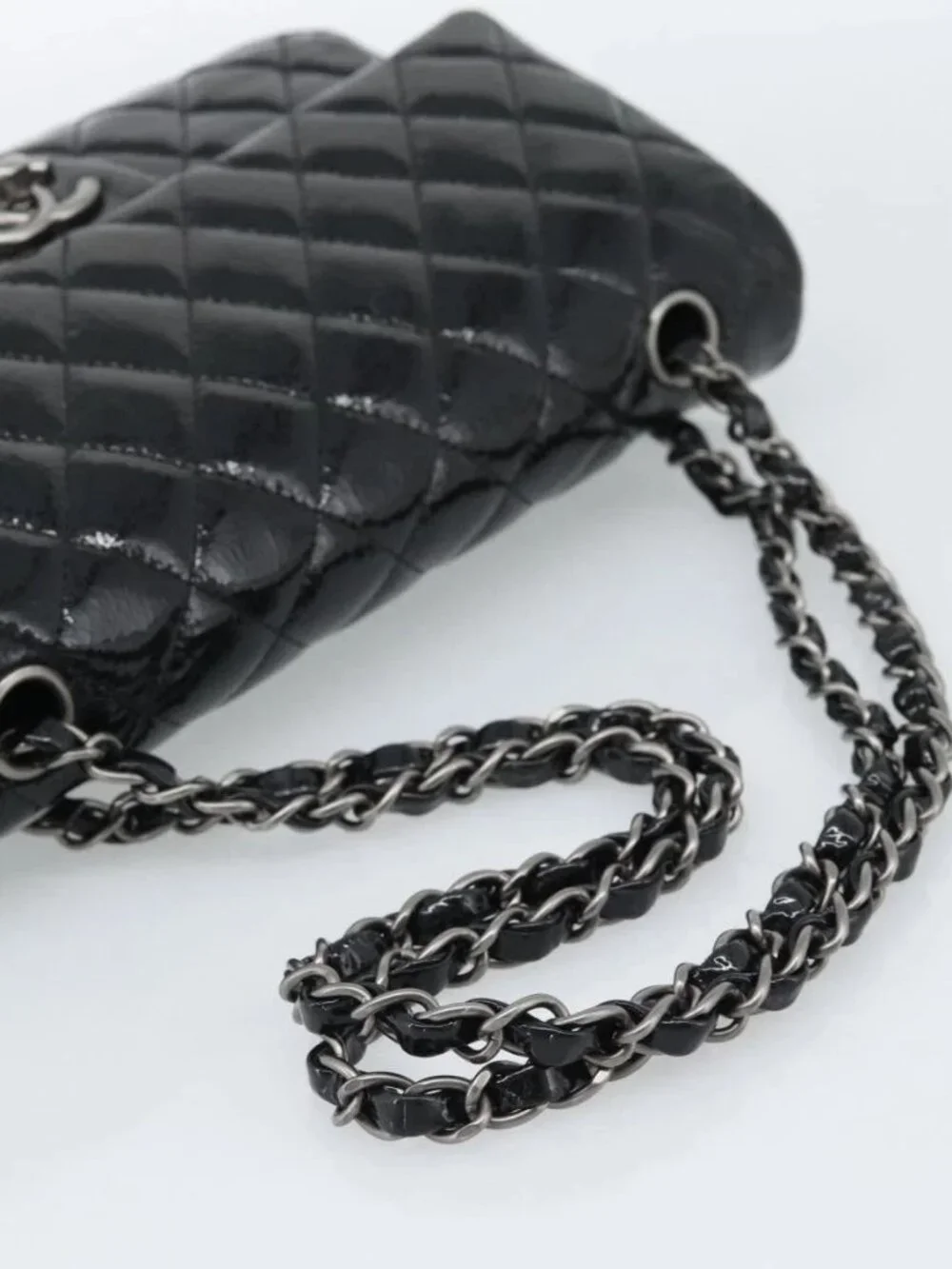 CHANEL Matelasse 25 Chain Bag Patent leather Black Silver CC Auth 189112SM
